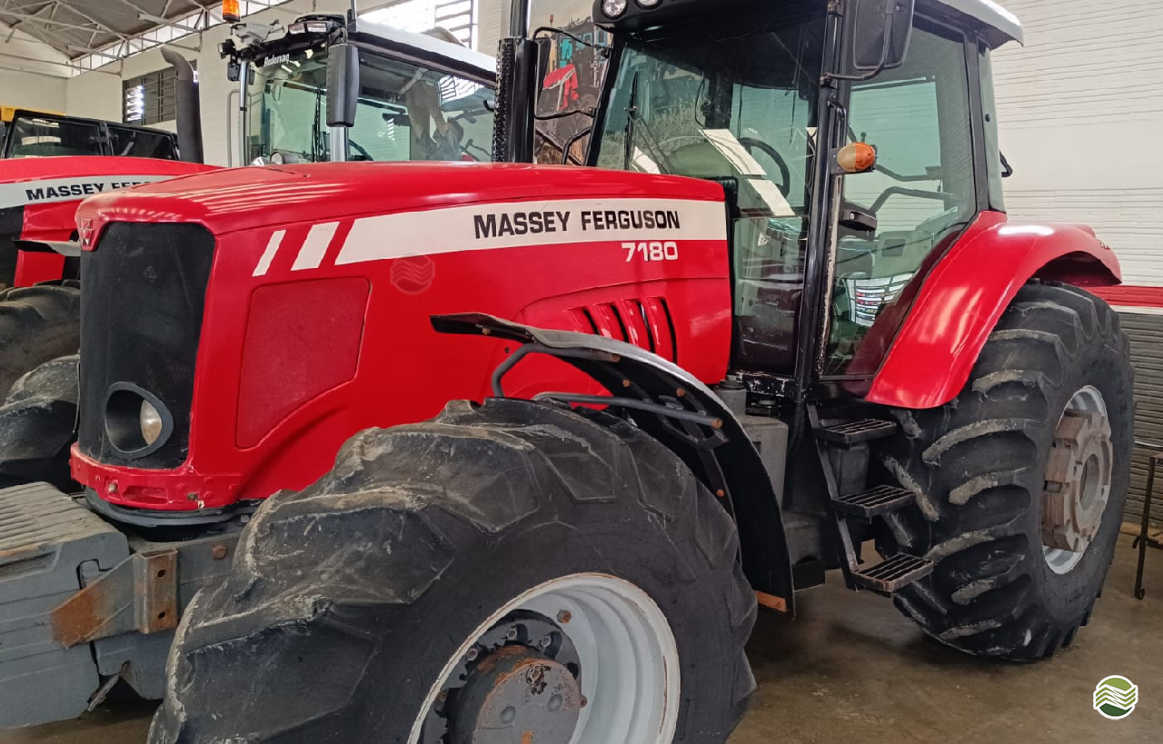 MF 7180 de Machine Tratores